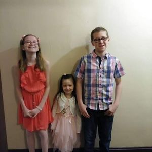 Meet your Posher, Crystal